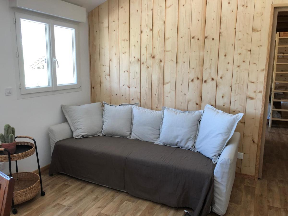 Bed and Breakfast La Petite Ferme De Pouillon - Parc Animalier - Aire De Loisirs Exterior foto