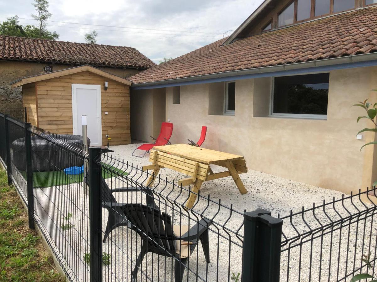 Bed and Breakfast La Petite Ferme De Pouillon - Parc Animalier - Aire De Loisirs Exterior foto